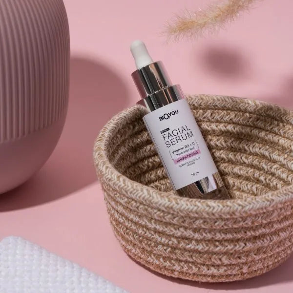 DERMA+ skaistinantis serumas su niacinamidu ir vitaminu C, 30 ml