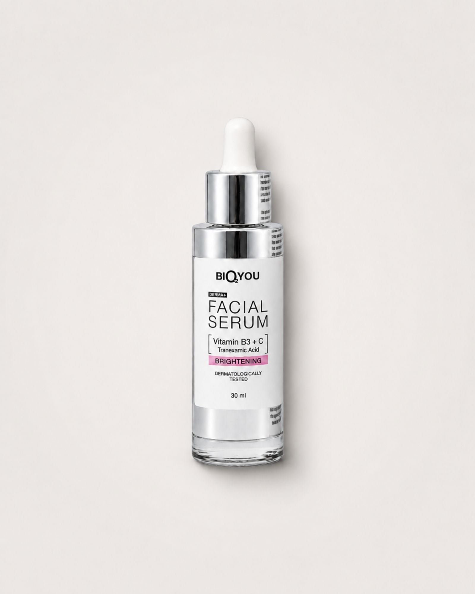 DERMA+ skaistinantis serumas su niacinamidu ir vitaminu C, 30 ml